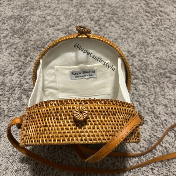 Circle Round Rattan Wicker Purse Woven Brown - Picture 2 of 8